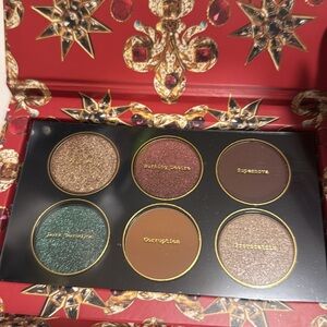 Pat McGrath Labs eyeshadow palette
